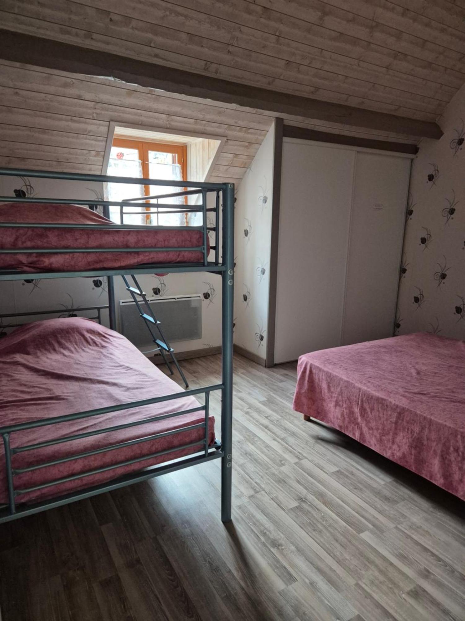 Locations Vacances A La Montagne Sarrancolin Bagian luar foto