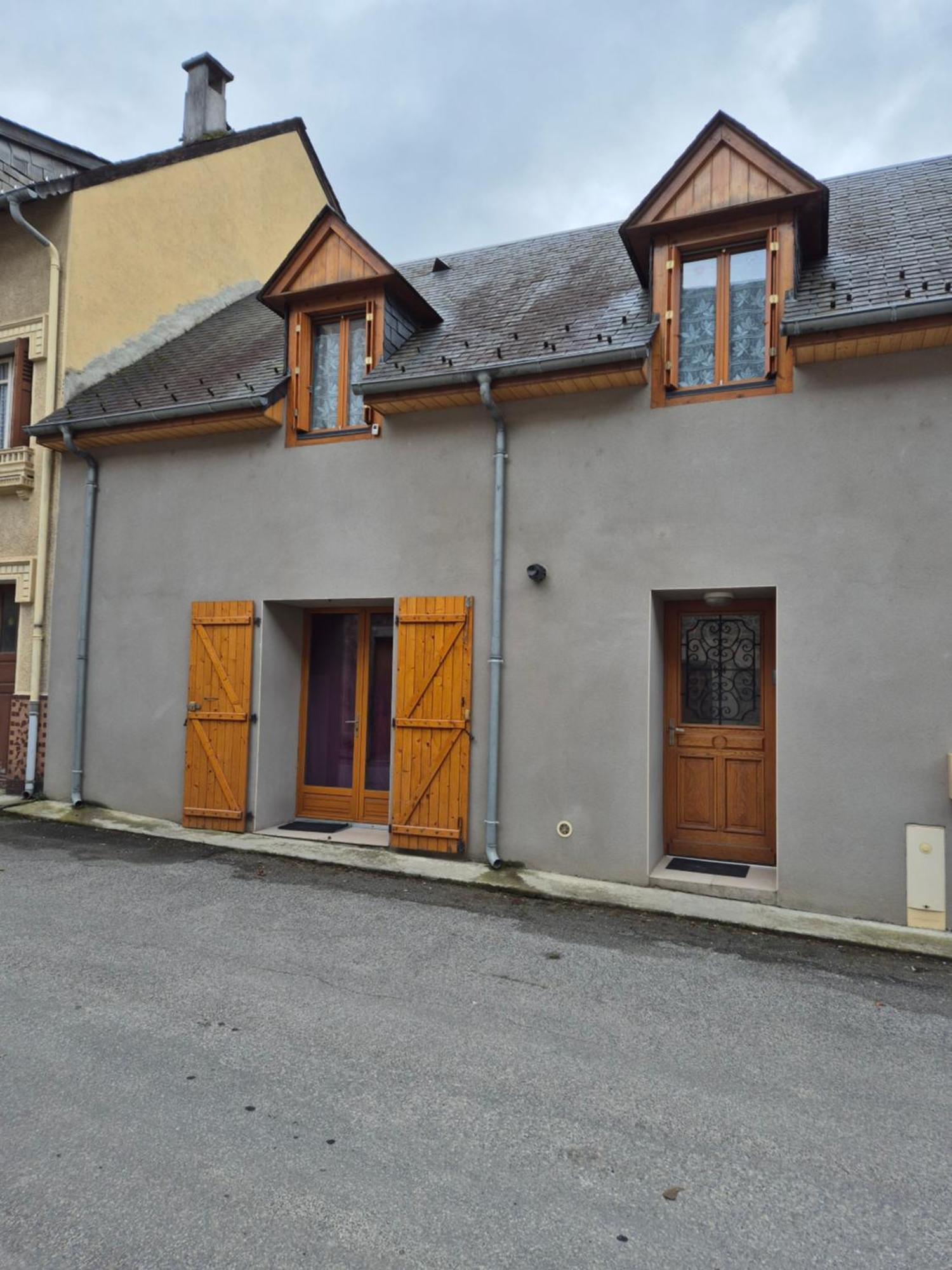 Locations Vacances A La Montagne Sarrancolin Bagian luar foto