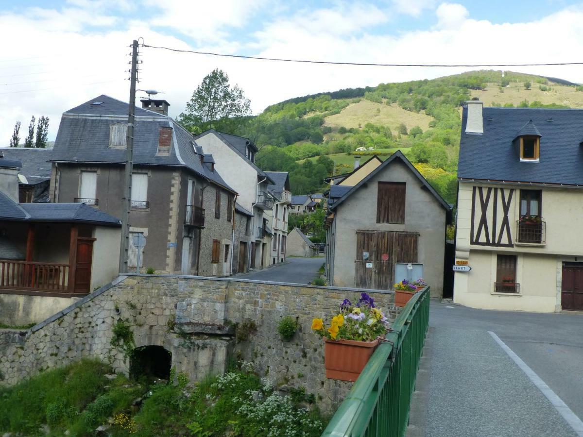Locations Vacances A La Montagne Sarrancolin Bagian luar foto